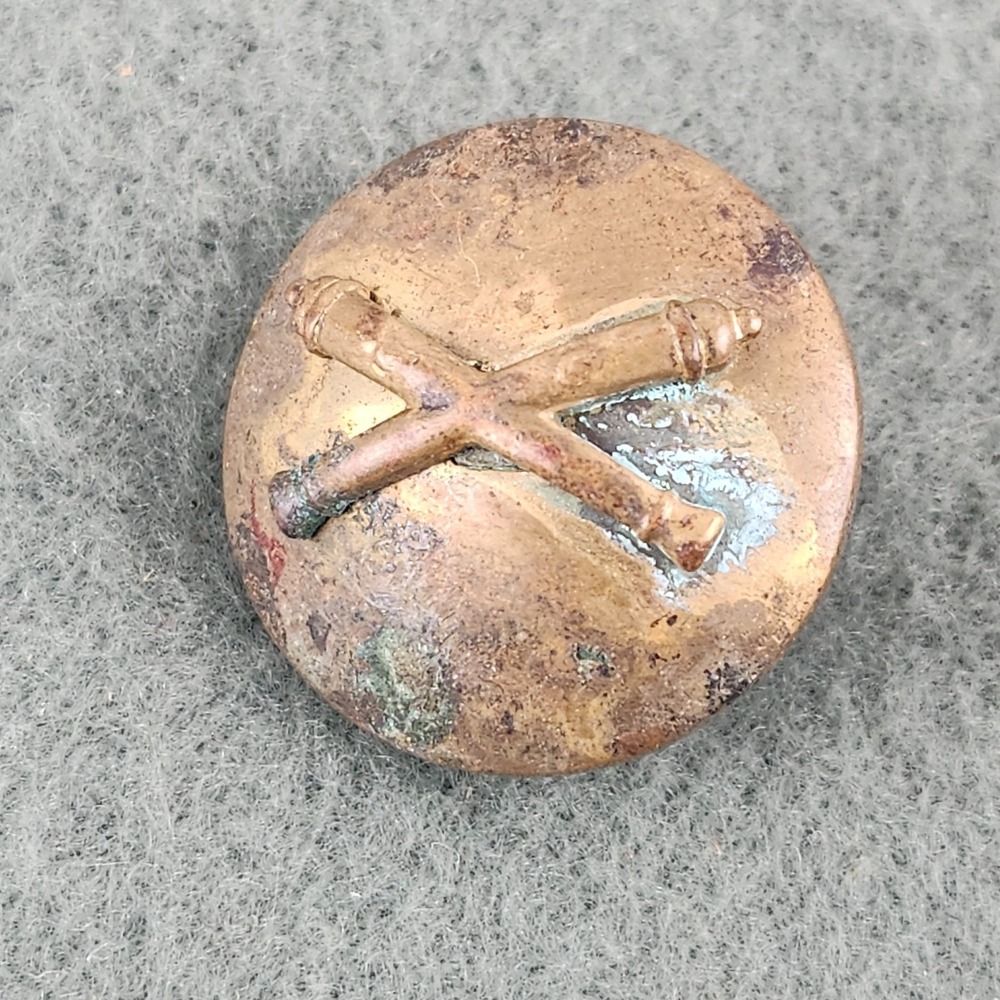 VTG Enlisted US Army Field Artillery Double Pin Collar Disk Unearthed